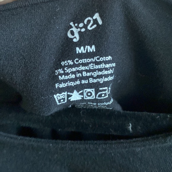 Elbow length sleeve black stretchy Colton spandex T - Picture 2 of 3